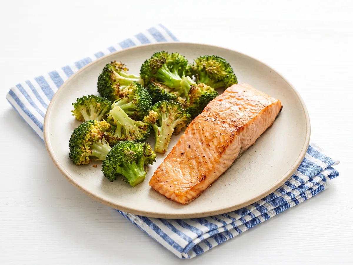Seared Salmon with Roasted Broccoli