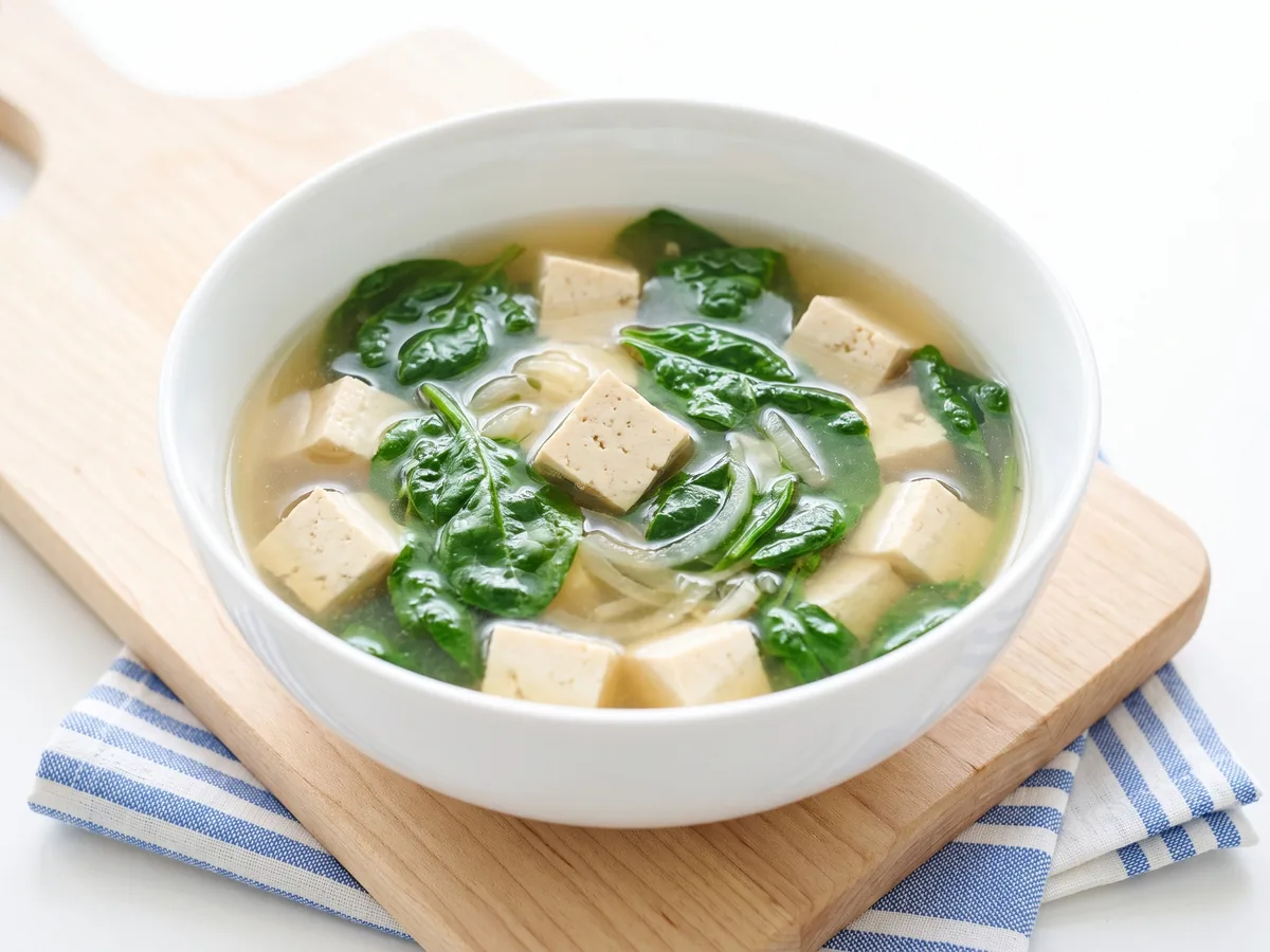 Clear Tofu and Spinach Soup